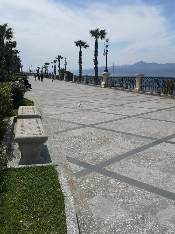 Marilyn Apartment Reggio di Calabria Bagian luar foto