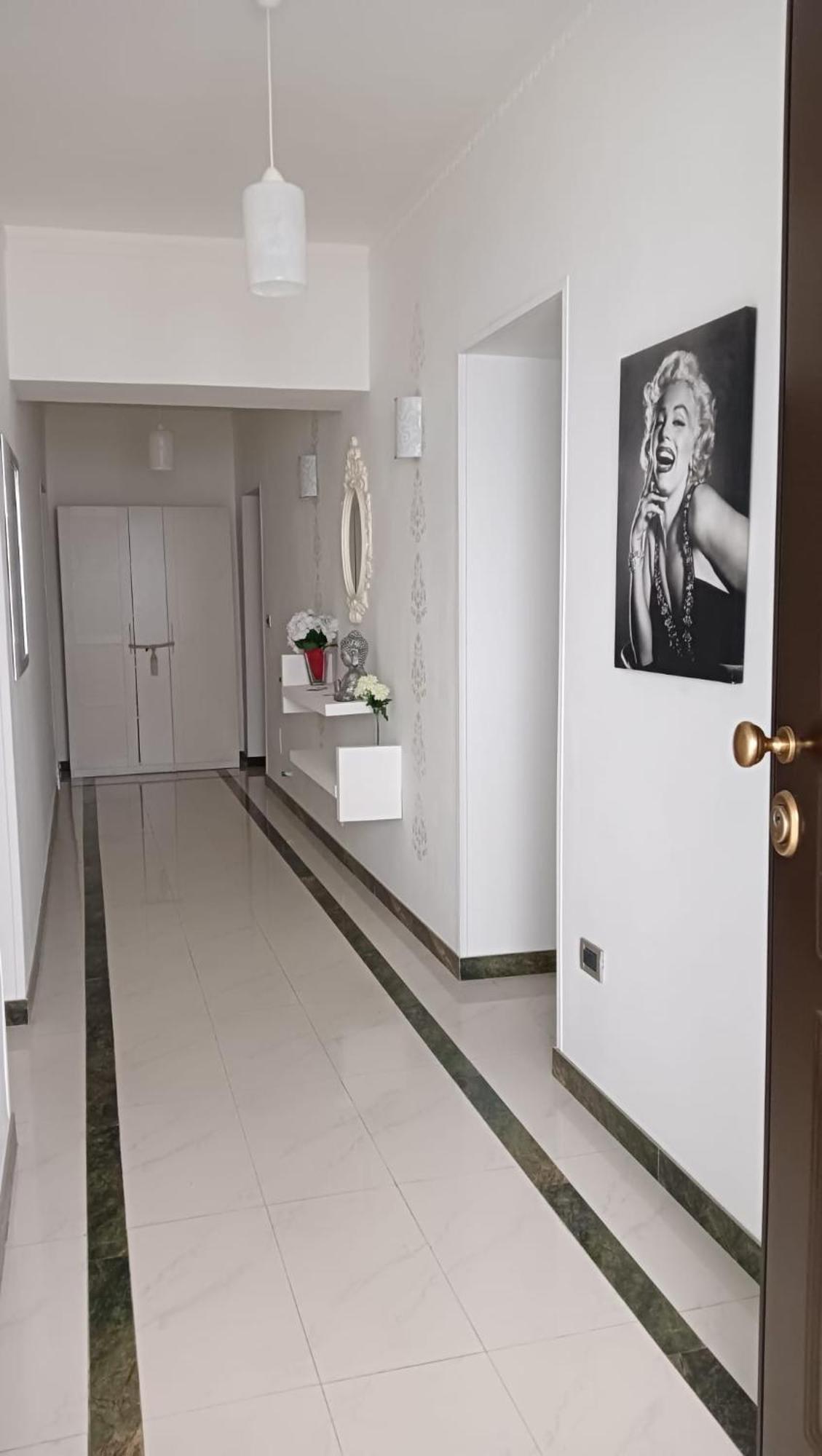 Marilyn Apartment Reggio di Calabria Bagian luar foto